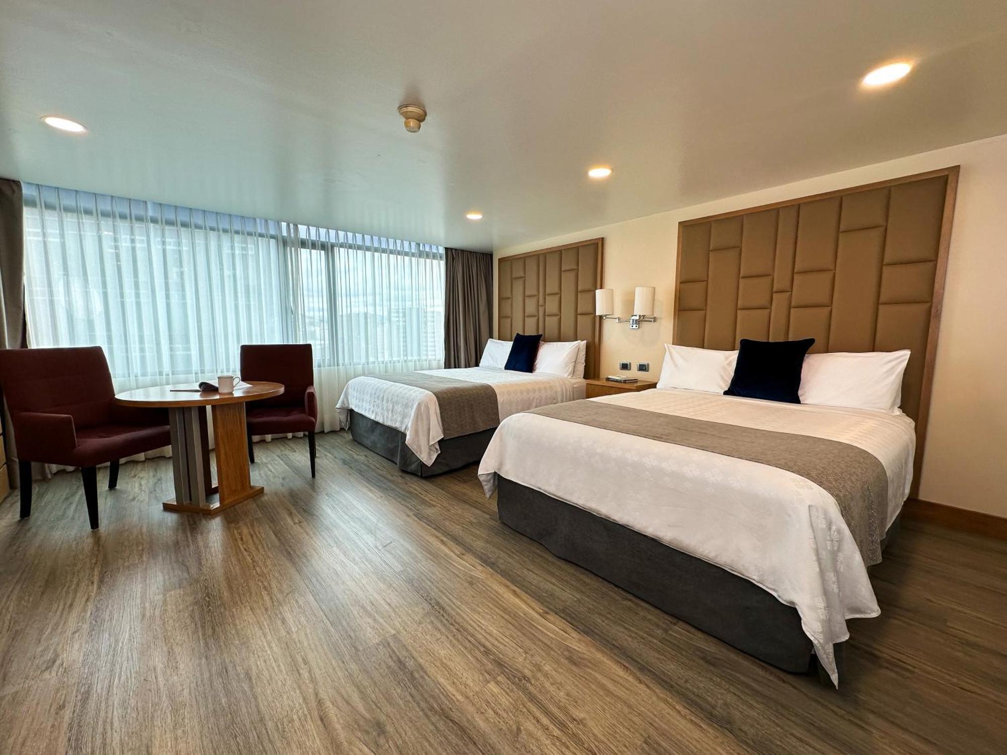 วินด์แฮม การ์เดน กีโต Hotel ภายนอก รูปภาพ