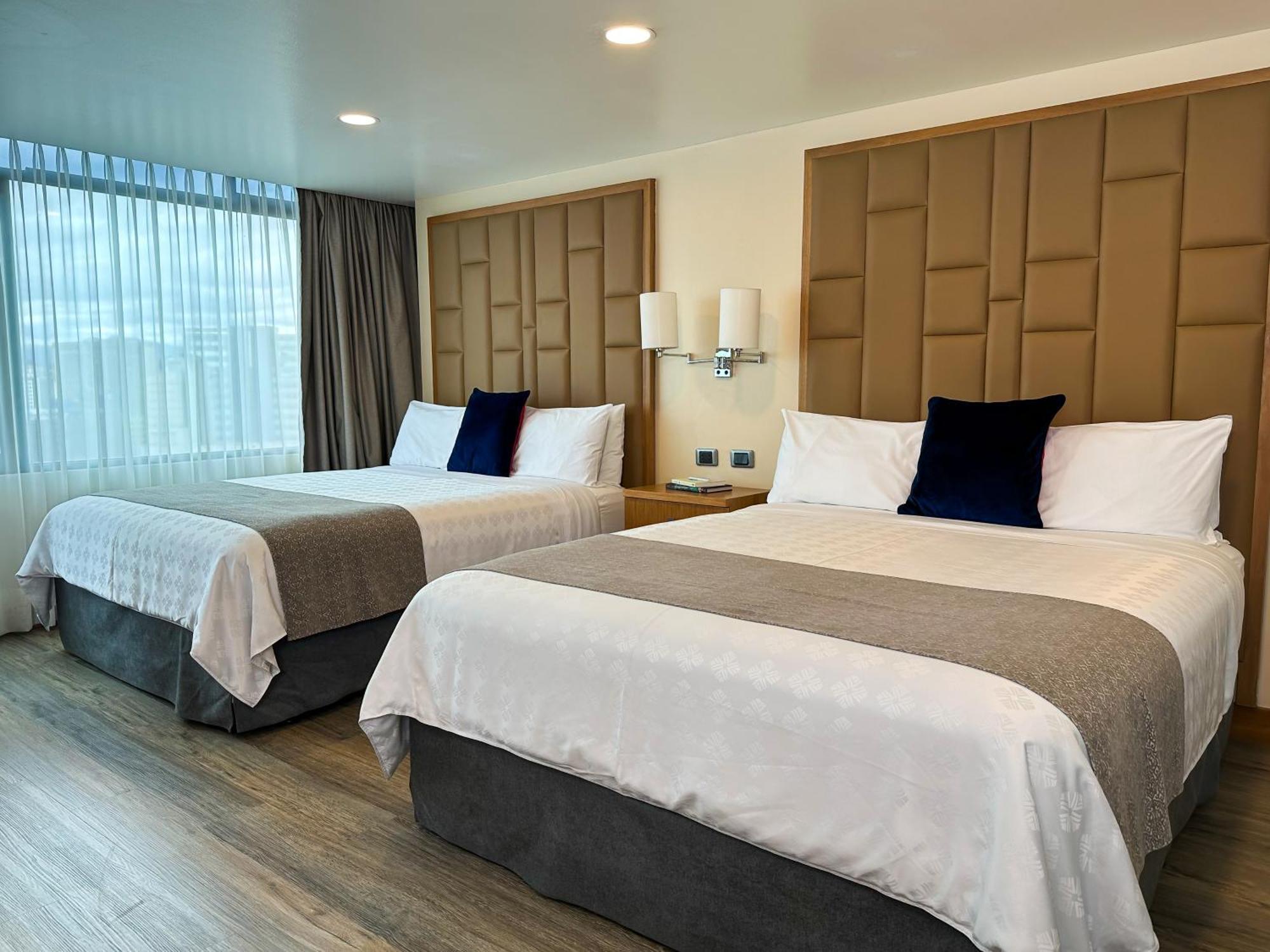 วินด์แฮม การ์เดน กีโต Hotel ภายนอก รูปภาพ