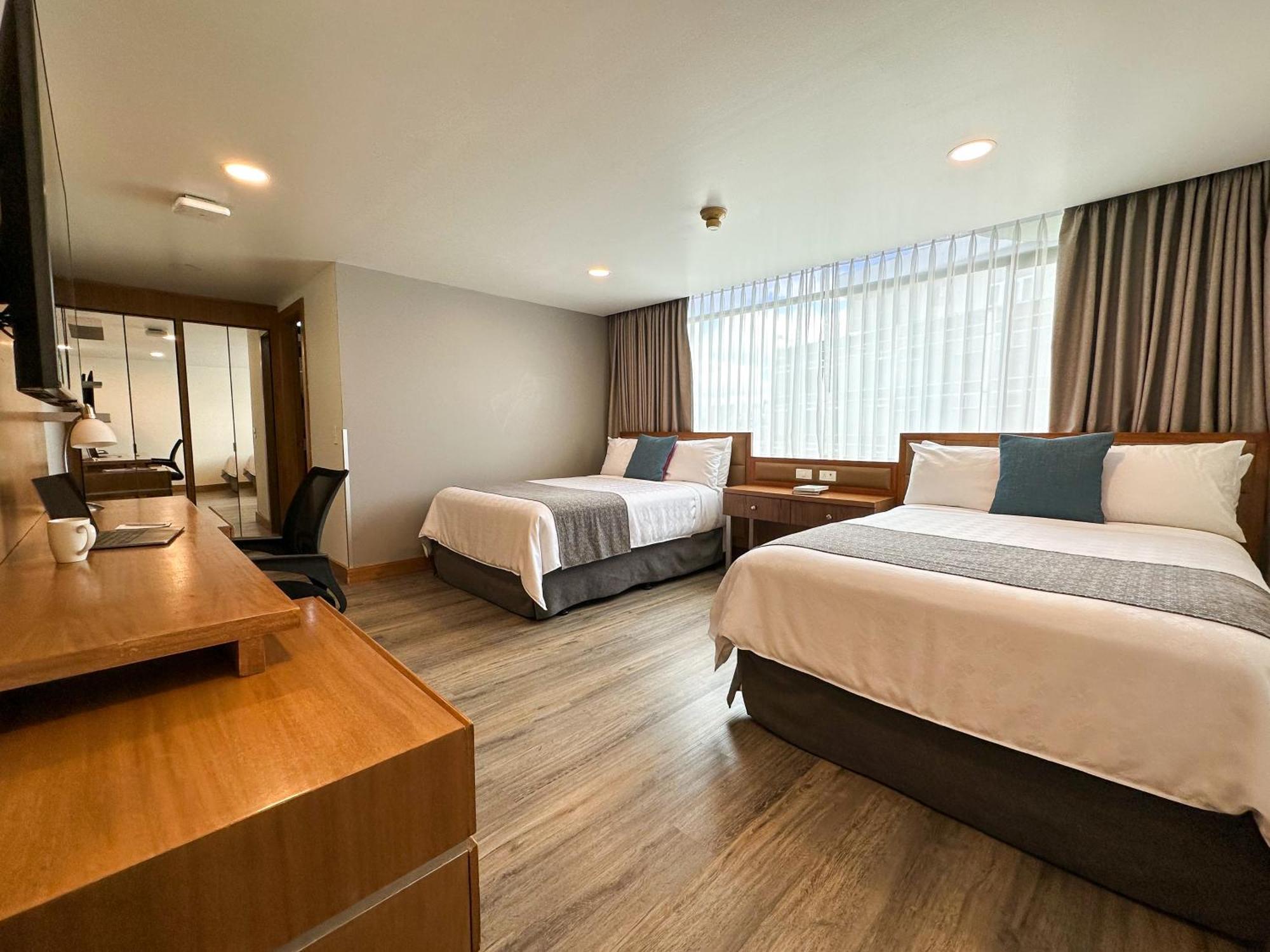 วินด์แฮม การ์เดน กีโต Hotel ภายนอก รูปภาพ